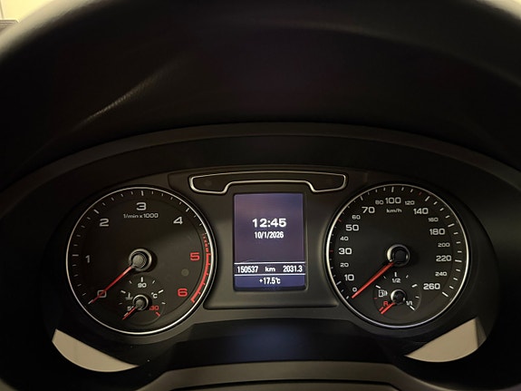 Audi Q3 21 of 21
