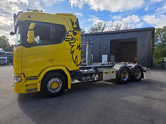 SCANIA R580 6X4 LASTVÄXLARE LYFTBAR TANDEM 3 of 7