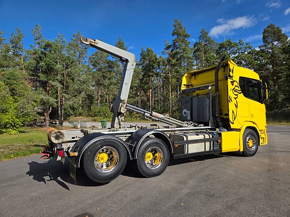 SCANIA R580 6X4 LASTVÄXLARE LYFTBAR TANDEM 4 of 7