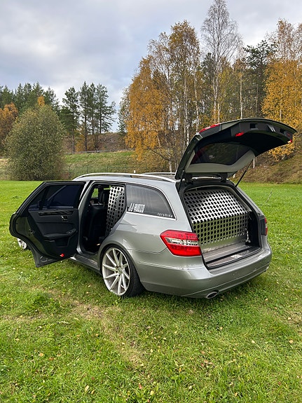 Mercedes-Benz E350 6 of 10