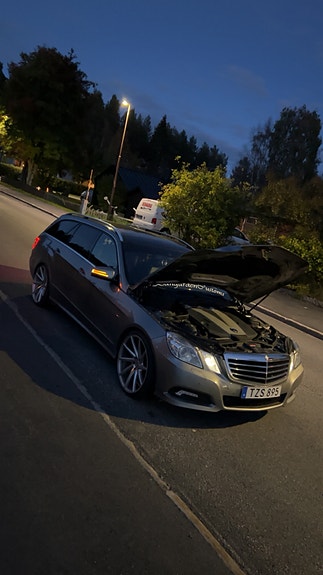 Mercedes-Benz E350 10 of 10