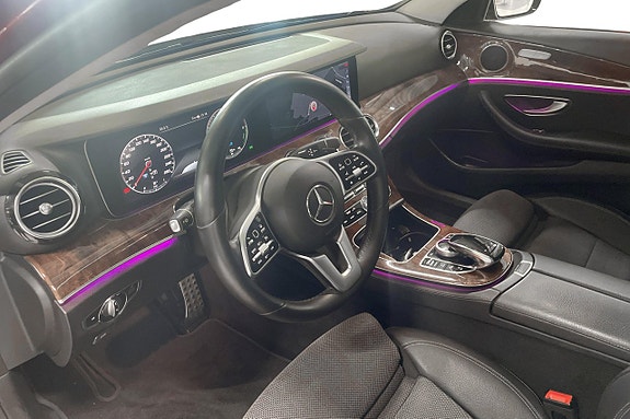 Mercedes-Benz E300 de 6 of 18