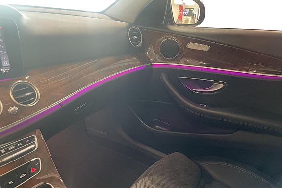 Mercedes-Benz E300 de 18 of 18