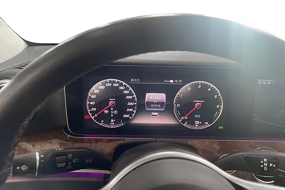 Mercedes-Benz E300 de 7 of 18
