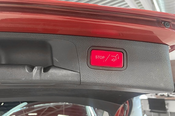 Mercedes-Benz E300 de 15 of 18