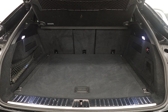 Porsche Cayenne 25 of 27