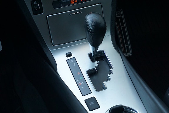 Toyota Avensis 26 of 27