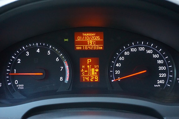 Toyota Avensis 19 of 27