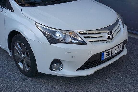 Toyota Avensis 12 of 27