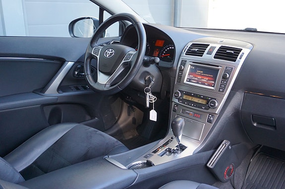 Toyota Avensis 13 of 27