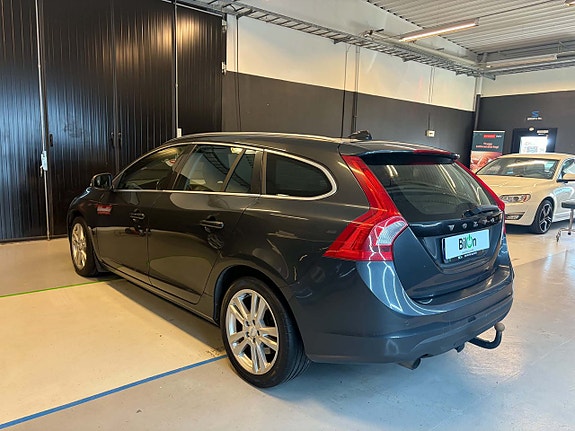 Volvo V60 5 of 16