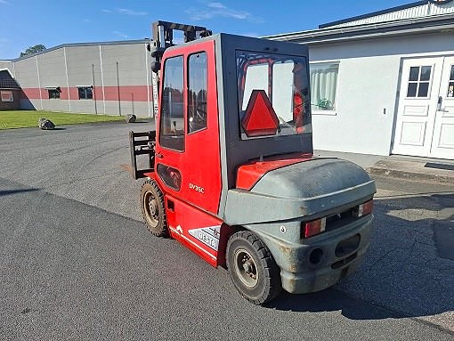 Desta Dieseltruck 2 of 5