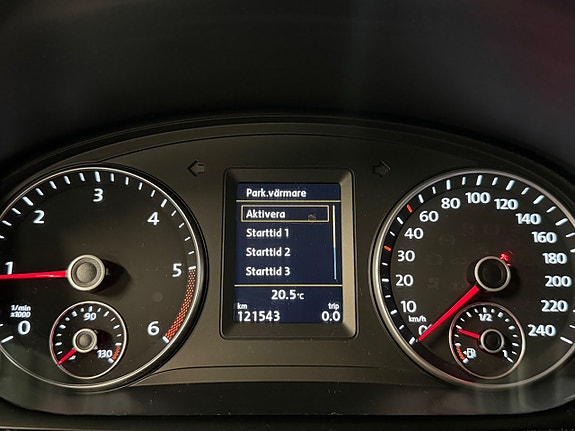 Volkswagen Caddy 10 of 27