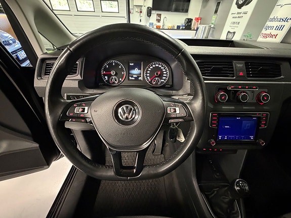 Volkswagen Caddy 5 of 27