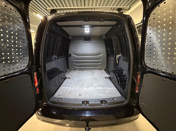 Volkswagen Caddy 21 of 27
