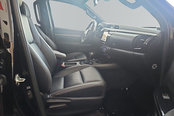 Toyota HiLux 6 of 19