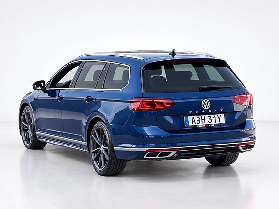 Volkswagen Passat 7 of 18