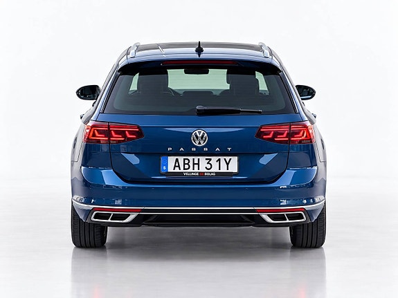 Volkswagen Passat 6 of 18