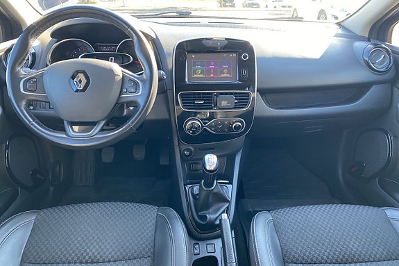 Renault Clio 6 of 8