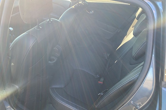Renault Clio 7 of 8