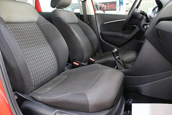 Volkswagen Polo 15 of 21