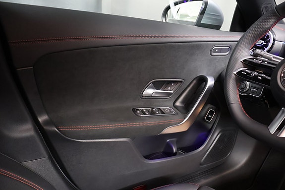Mercedes-Benz CLA200 14 of 22
