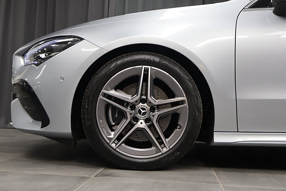 Mercedes-Benz CLA200 5 of 22