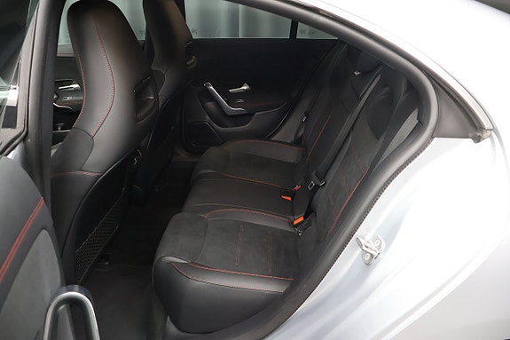 Mercedes-Benz CLA200 11 of 22