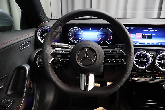 Mercedes-Benz CLA200 15 of 22
