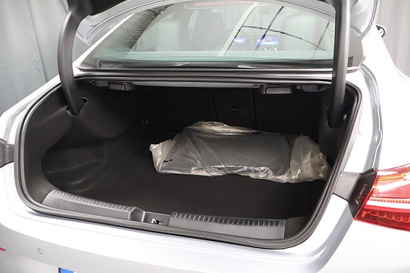 Mercedes-Benz CLA200 12 of 22