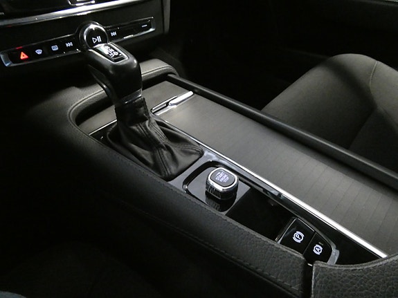 Volvo V90 Cross Country 17 of 23