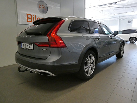Volvo V90 Cross Country 6 of 23