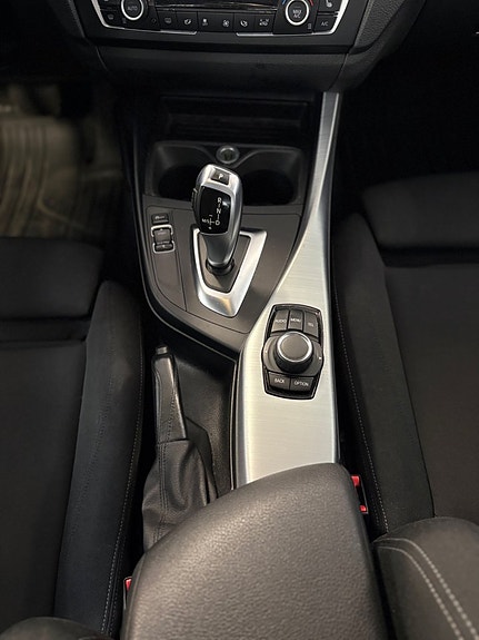 BMW 118d 10 of 13