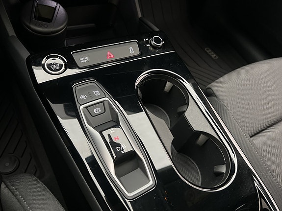 Audi A6 e-tron 28 of 30