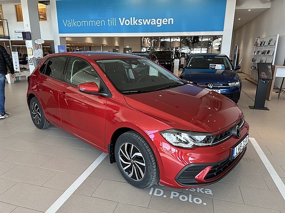 Volkswagen Polo 2 of 6