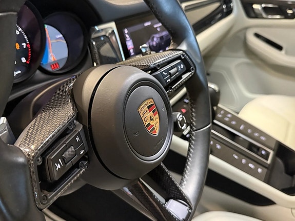 Porsche Macan GTS 11 of 15