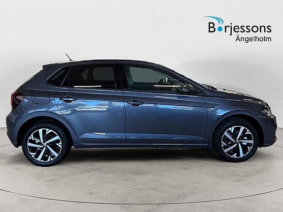 Volkswagen Polo 2 of 9