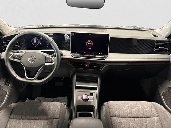 Volkswagen Tiguan 6 of 8