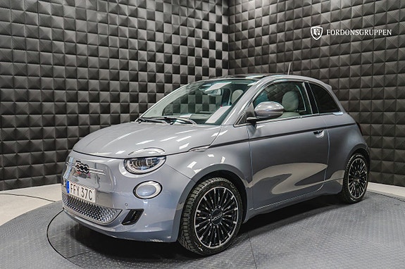 Fiat 500e 11 of 25