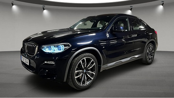 BMW X4 2 of 9