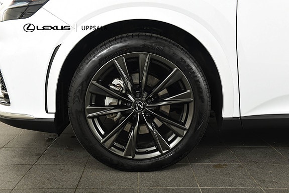 Lexus RX450h+ 17 of 17