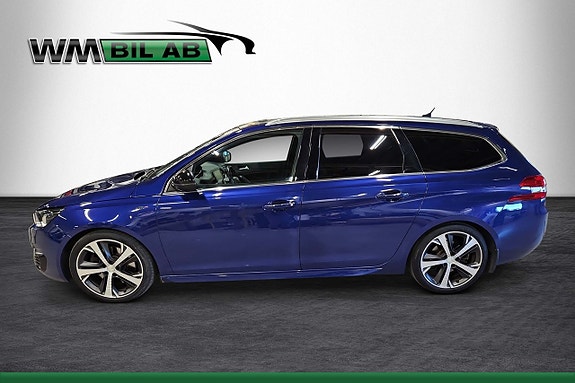 Peugeot 308 SW 2 of 4