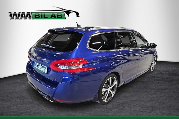 Peugeot 308 SW 3 of 4
