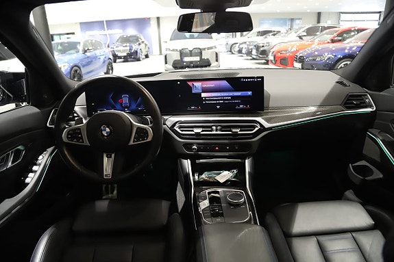 BMW M340i 14 of 15