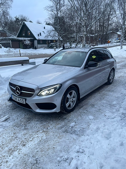 Mercedes-Benz C220 5 of 14
