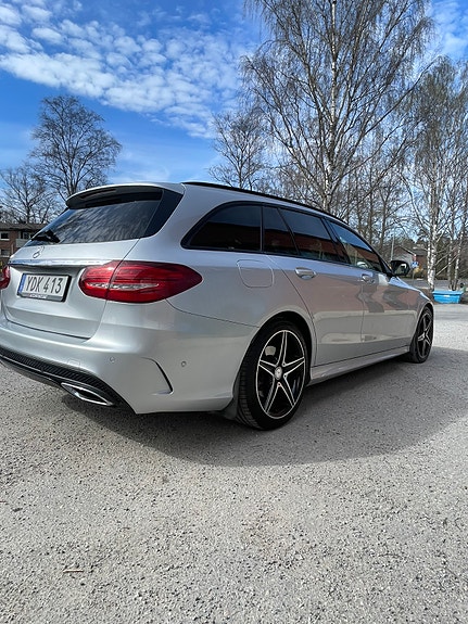 Mercedes-Benz C220 4 of 14