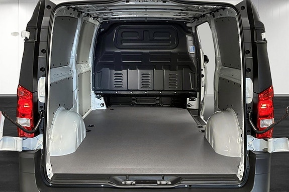 Mercedes-Benz Vito 114 13 of 24