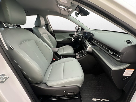 Hyundai Kona 14 of 30