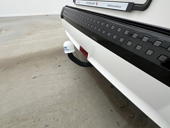 Hyundai Kona 12 of 30