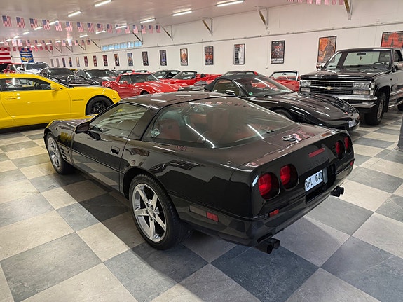 Chevrolet Corvette 7 of 22